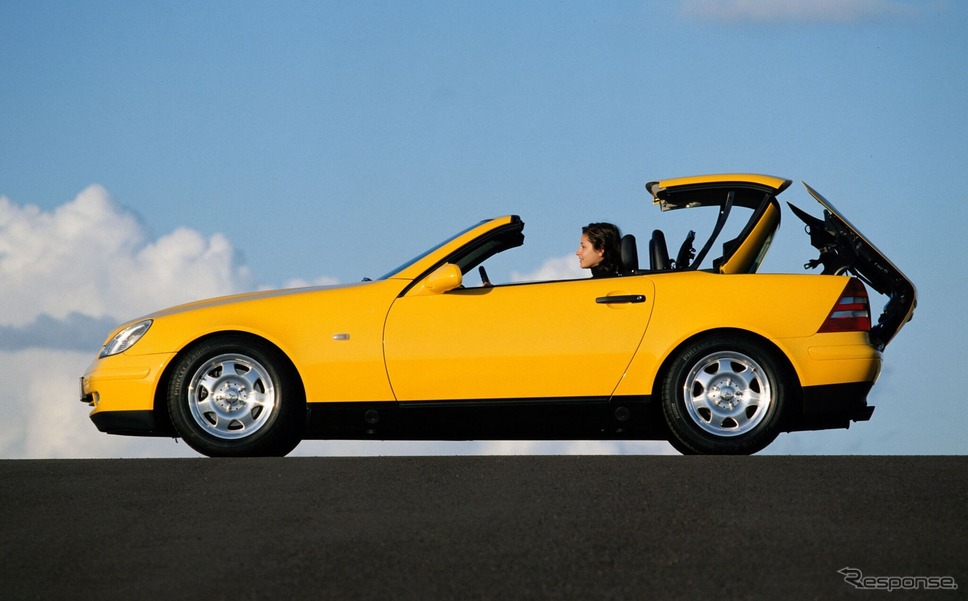 メルセデスベンツ初代『SLK』のバリオルーフ《photo by Mercedes-Benz》