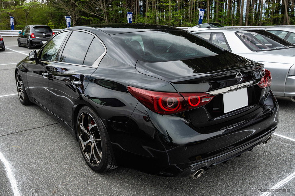 NISSAN スカイライン × VMF C-01 LIMITED edition《写真撮影 望月勇輝》