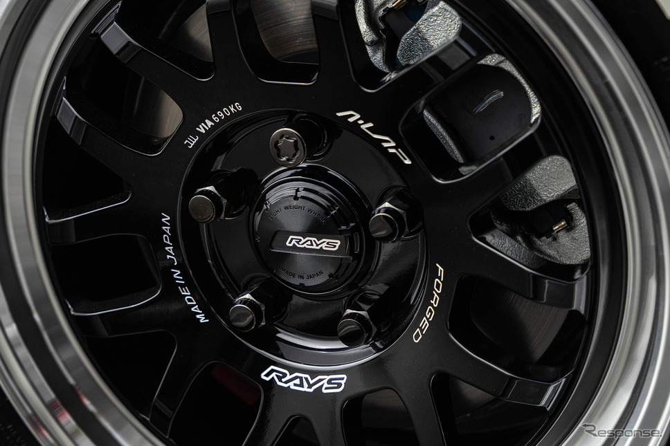MITSUBISHI デリカD:5 × レイズ A-LAP 07X《写真撮影 望月勇輝》