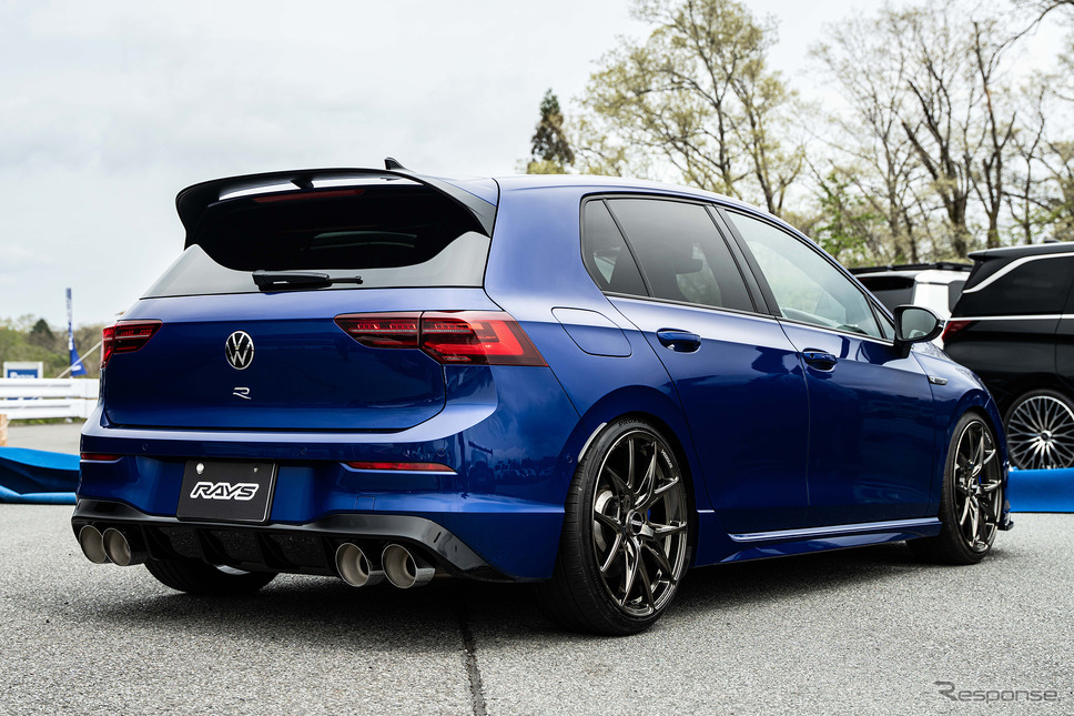 VWゴルフR × レイズ ベルサス21S《写真撮影 望月勇輝》