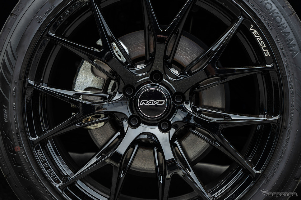 TOYOTA クラウン × レイズ ベルサス VV27S《写真撮影 望月勇輝》