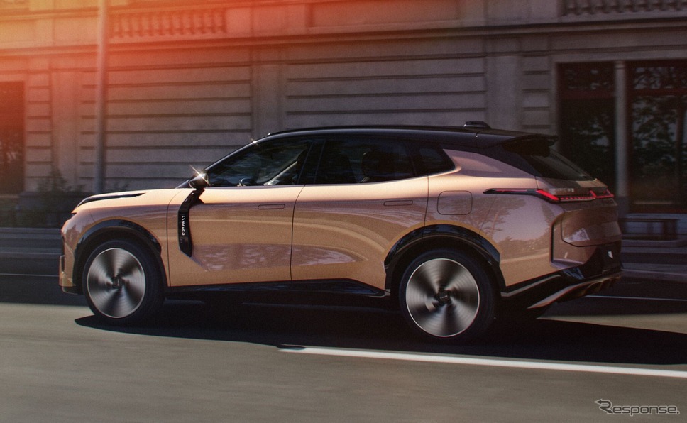 「Lynk &Co(リンク&コー)」の欧州市場向けの新型プラグインハイブリッド車(PHEV)『08』《photo by Lynk & Co》