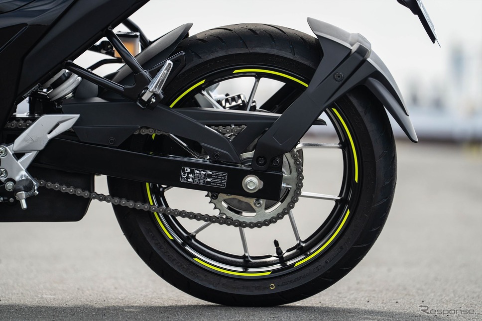 スズキ ジクサーSF250《写真撮影 望月勇輝》