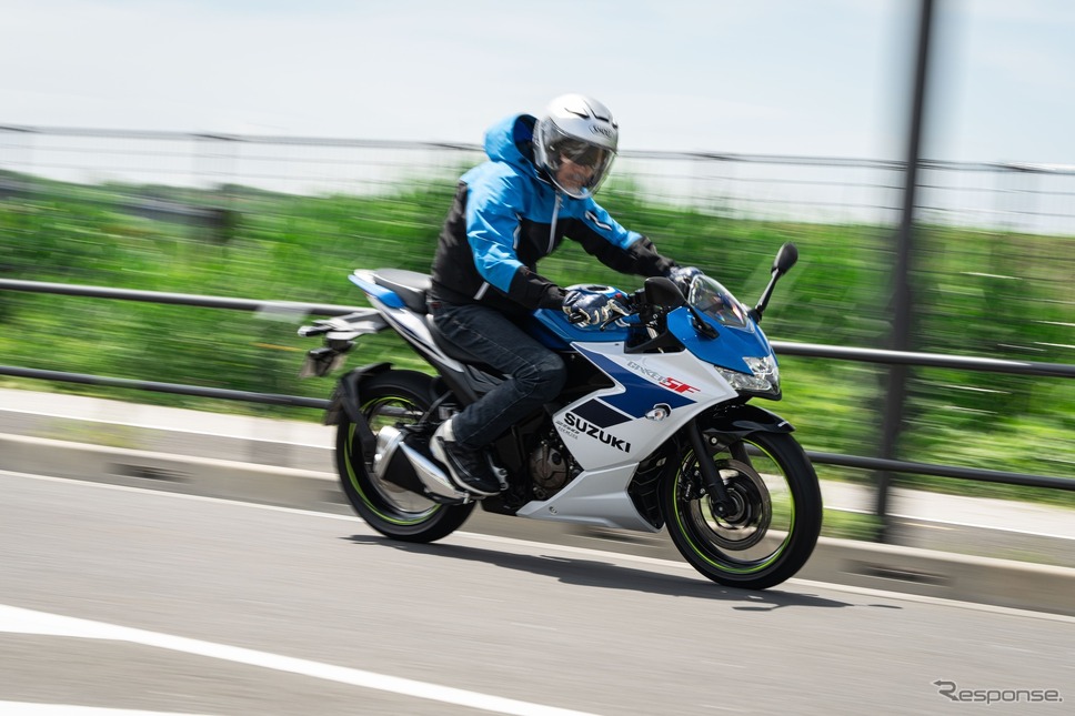 スズキ ジクサーSF250《写真撮影 望月勇輝》
