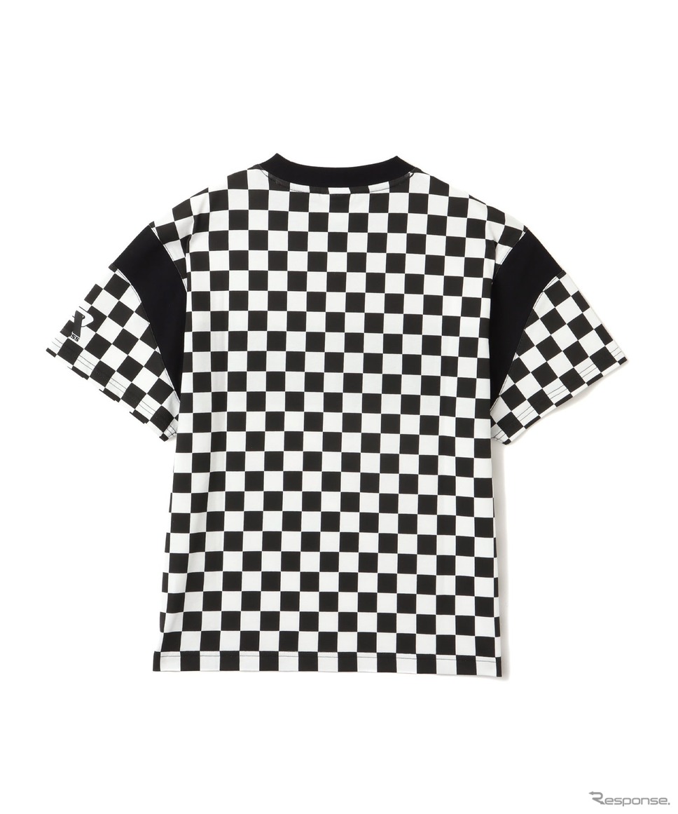 HONDA x atmos pink Racing Over T-shirt《写真提供 Foot Locker atmos Japan合同会社》