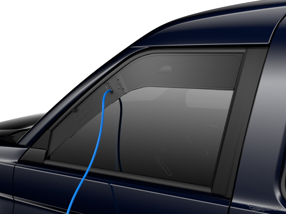 外部給電アタッチメント《写真提供 トヨタ自動車》