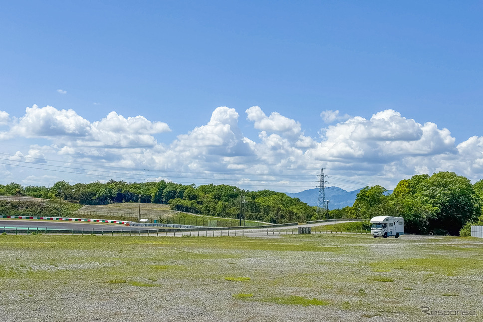 カーステイが「鈴鹿8耐」と「SUPER GT」を間近で観戦可能な車中泊スポットを運営《写真提供 Carstay》