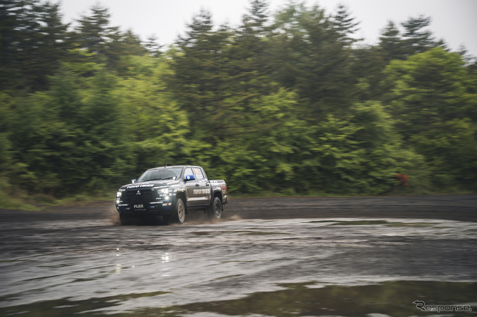 FLEX SHOW AIKAWA Racing with TOYO TIRES《写真撮影 土屋 勇人》