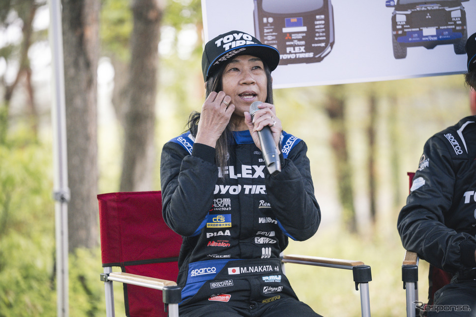 FLEX SHOW AIKAWA Racing with TOYO TIRES ドライバー コドライバーの中田昌美選手(左)《写真撮影 土屋 勇人》