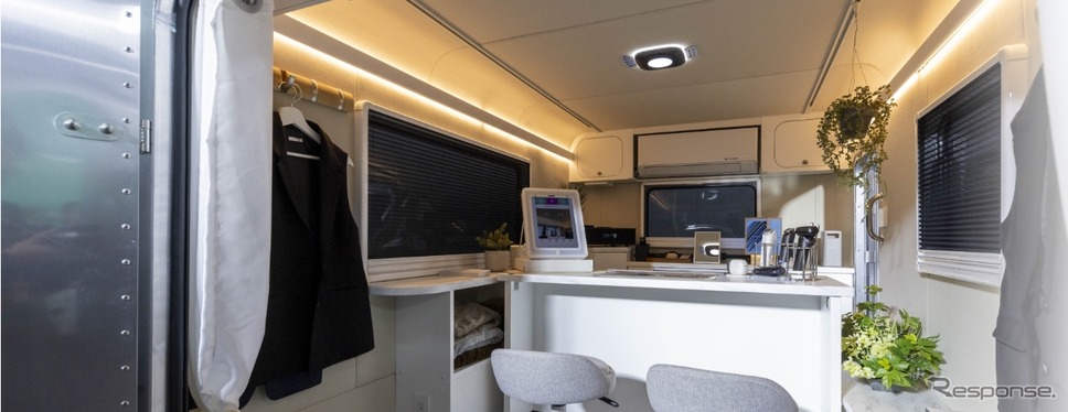 パナソニック オートモーティブシステムズの次世代移動空間「WELL Cabin OFFMO(ウエルキャビン オフモ)」《写真提供 光星》