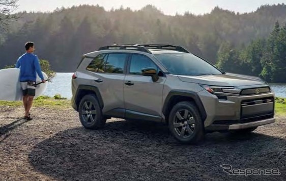 トヨタ RAV4 ADVENTURE《写真提供 トヨタ自動車》