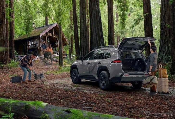 トヨタ RAV4 ADVENTURE《写真提供 トヨタ自動車》