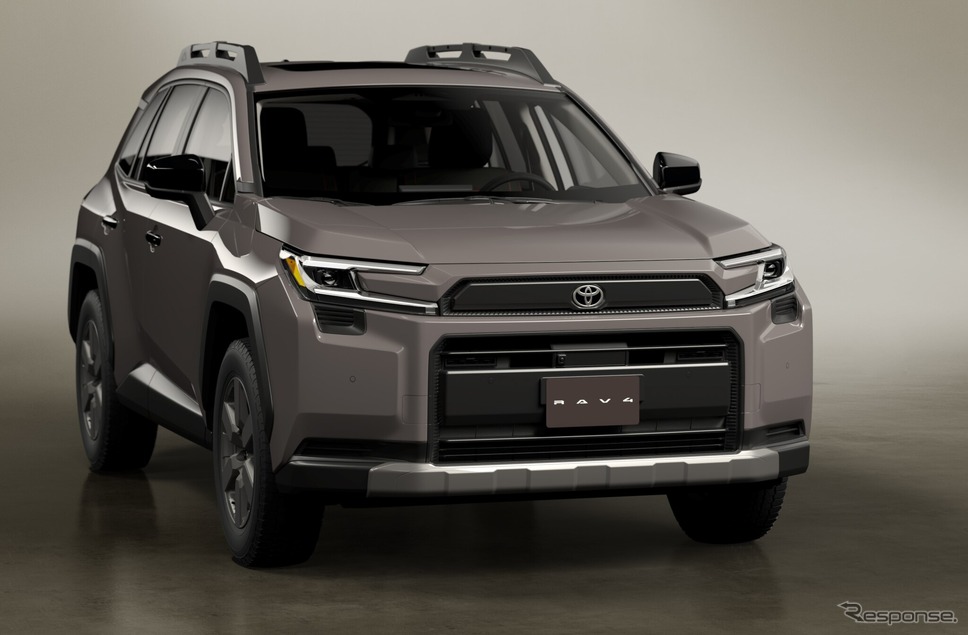 トヨタ RAV4 ADVENTURE《写真提供 トヨタ自動車》