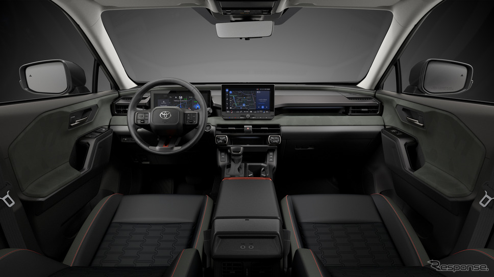 トヨタ RAV4 ADVENTURE《写真提供 トヨタ自動車》