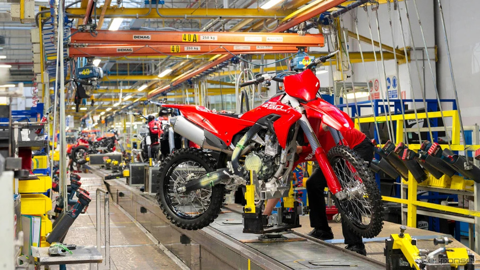 ドゥカティ初のモトクロス専用車「Desmo450 MX」《photo by Ducati》