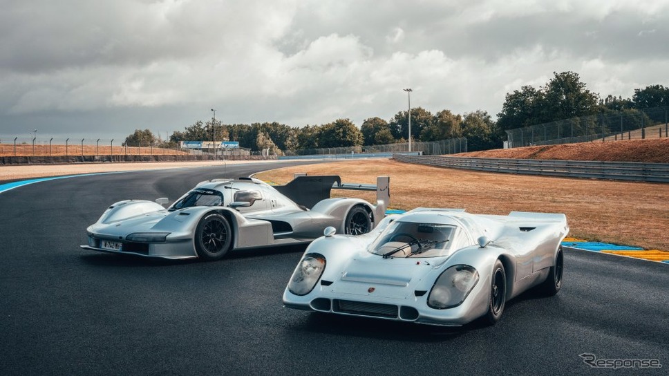 ポルシェ『963 RSP』(左)とポルシェ『917』《photo by Porsche》