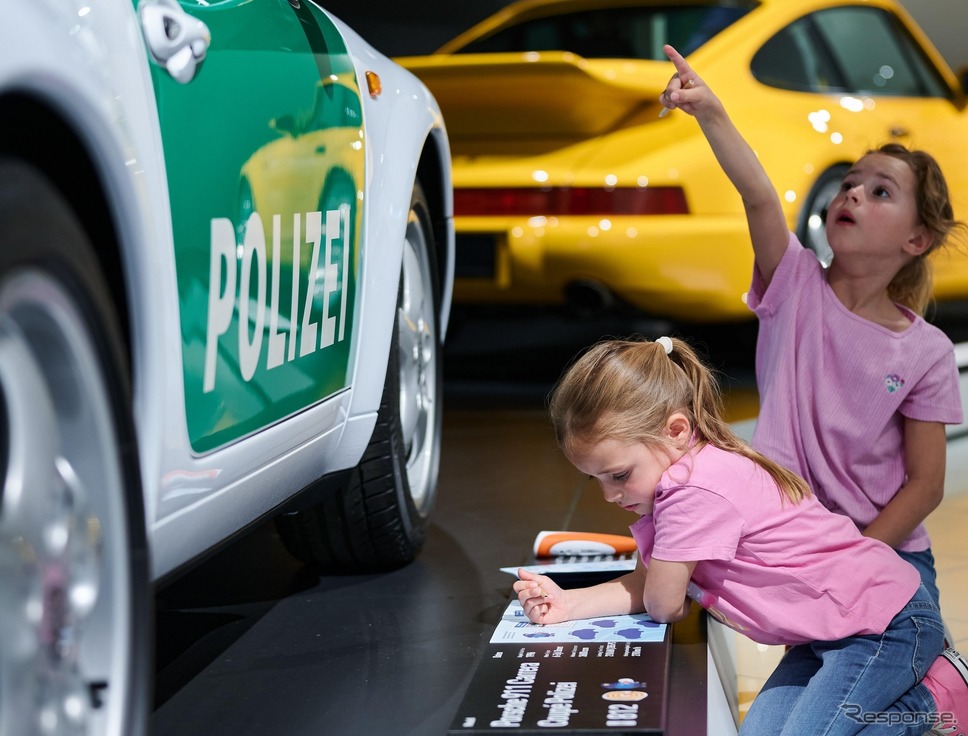 ポルシェ博物館の緊急車両をテーマにした無料の子供向け夏季プログラム「Porsche 4Kids」《photo by Porsche》