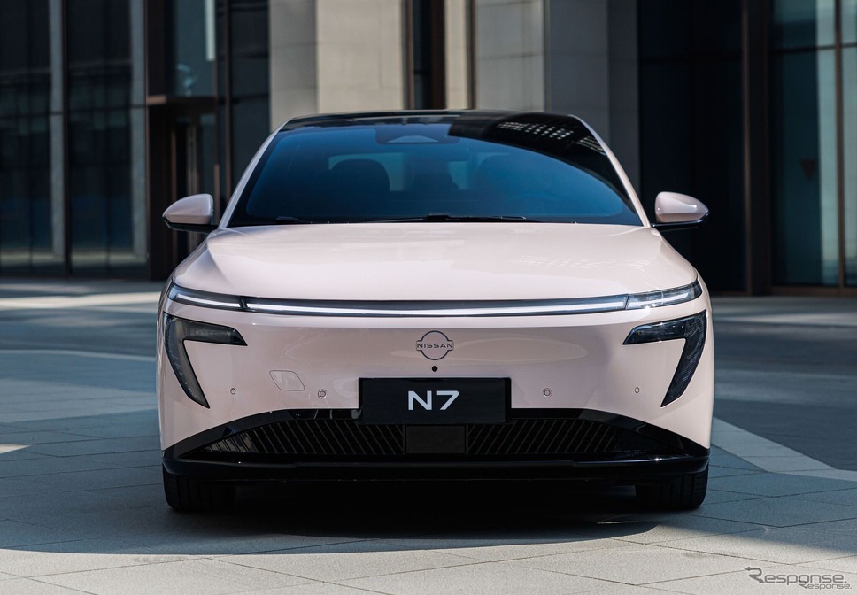 日産の新型EVセダン『N7』《photo by Nissan》