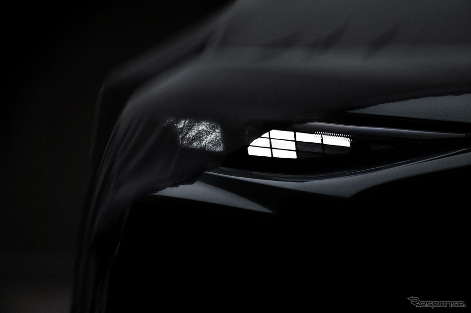 アウディ『Q3』新型のティザー《photo by Audi》
