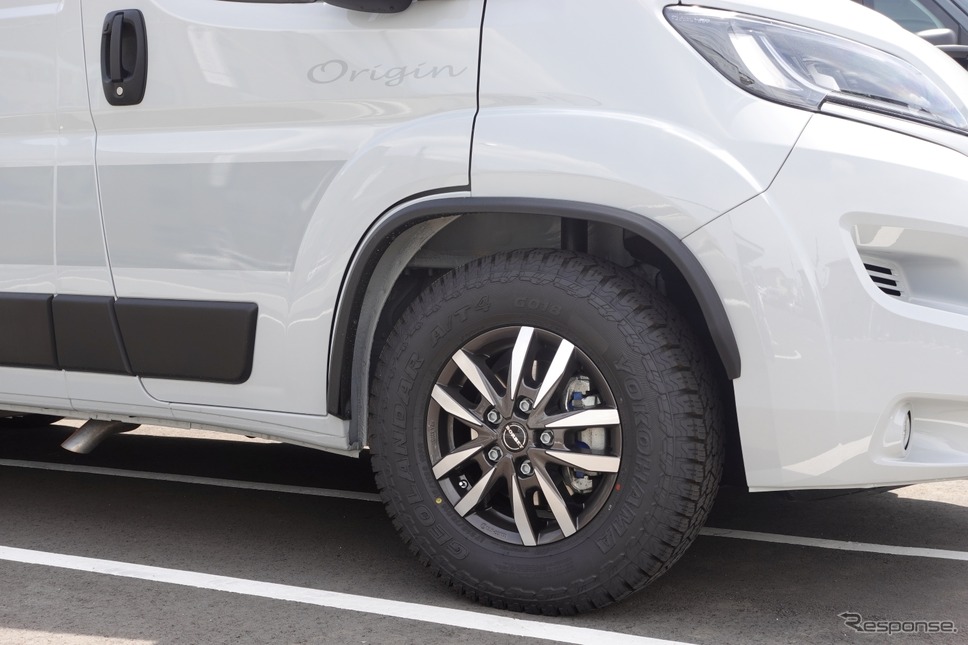 ボルベット CW5 MISTRAL ANTHRACITE POLISHED GLOSSY(EURO-TOY相模原 展示車)《写真提供 トイファクトリー》