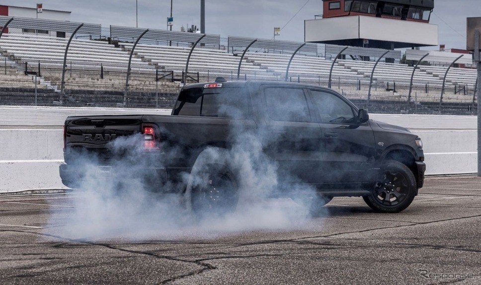 5.7リットルV8「HEMI」エンジンを搭載するラム1500 ブラックエクスプレス《photo by RAM》