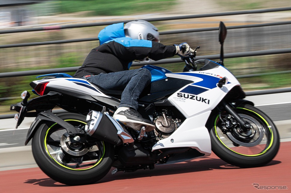 スズキ ジクサーSF250《写真撮影 望月勇輝》
