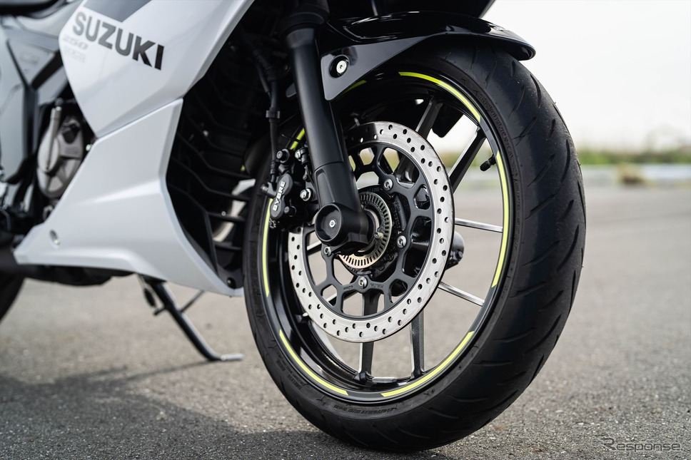スズキ ジクサーSF250《写真撮影 望月勇輝》