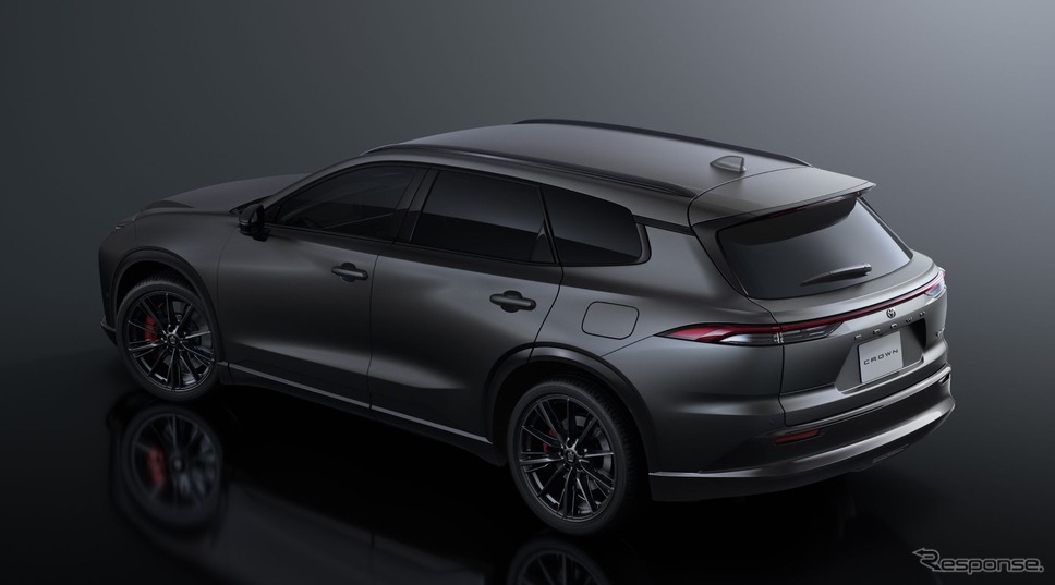クラウン専門店「THE CROWN」向け特別限定車『ESTATE RS“THE LIMITED-MATTE METAL”』《写真提供 トヨタ自動車》