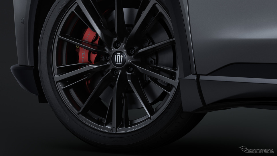 クラウン専門店「THE CROWN」向け特別限定車『ESTATE RS“THE LIMITED-MATTE METAL”』《写真提供 トヨタ自動車》