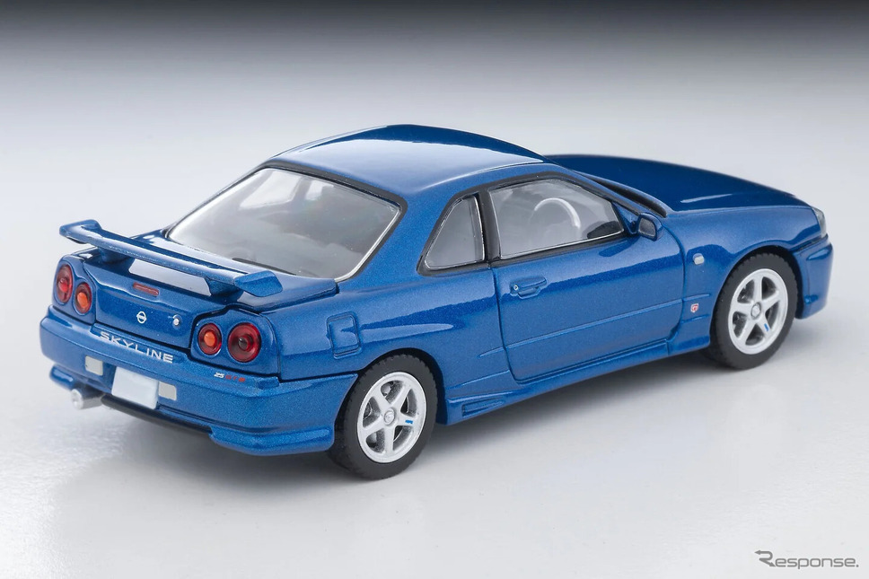 「トミカリミテッド ヴィンテージ」シリーズの「日産 スカイライン 2ドアスポーツクーペ 25GT TURBO」《写真提供 トミーテック》