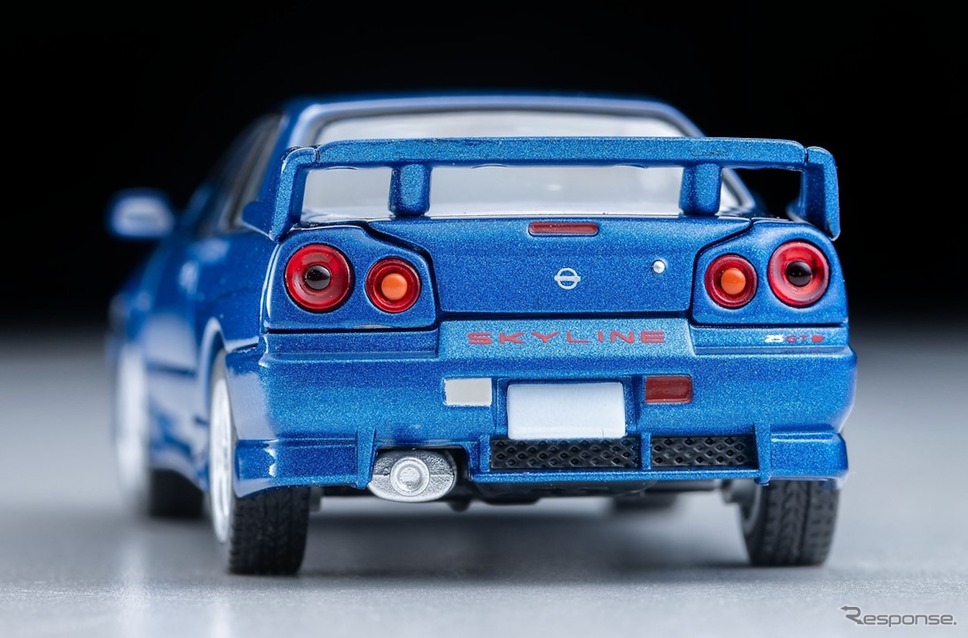 「トミカリミテッド ヴィンテージ」シリーズの「日産 スカイライン 2ドアスポーツクーペ 25GT TURBO」《写真提供 トミーテック》