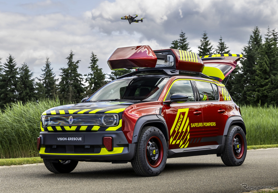 ルノー『4 E-Techエレクトリック』をベースにした救急車両「vision4rescue」《photo by Renault》