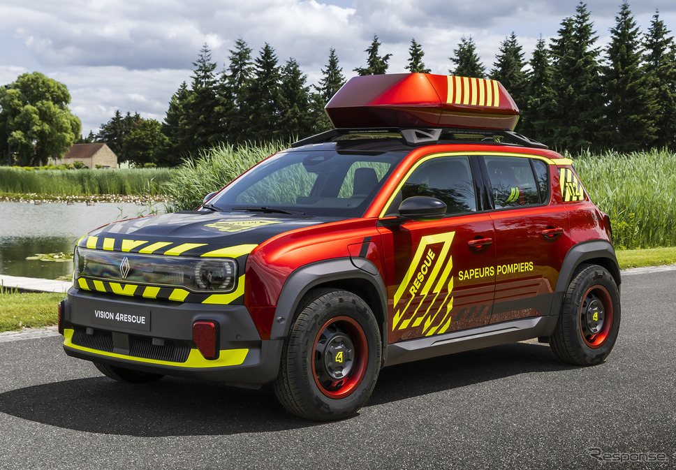 ルノー『4 E-Techエレクトリック』をベースにした救急車両「vision4rescue」《photo by Renault》