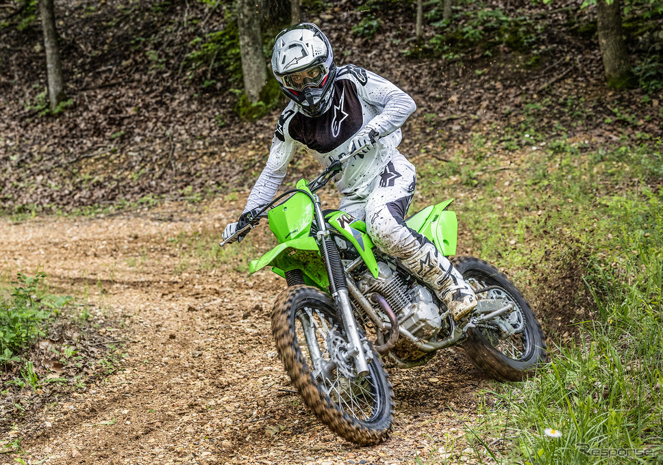 カワサキ KLX230R 2026年モデル《写真提供 カワサキモータース》