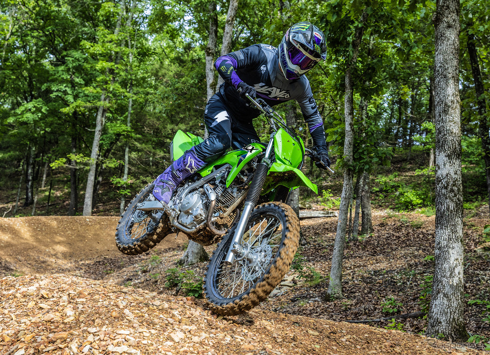 カワサキ KLX230R S 2026年モデル《写真提供 カワサキモータース》