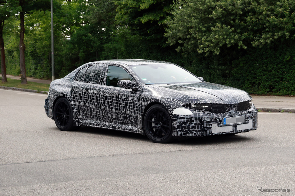 BMW M3 EV 市販型のプロトタイプ《APOLLO NEWS SERVICE》