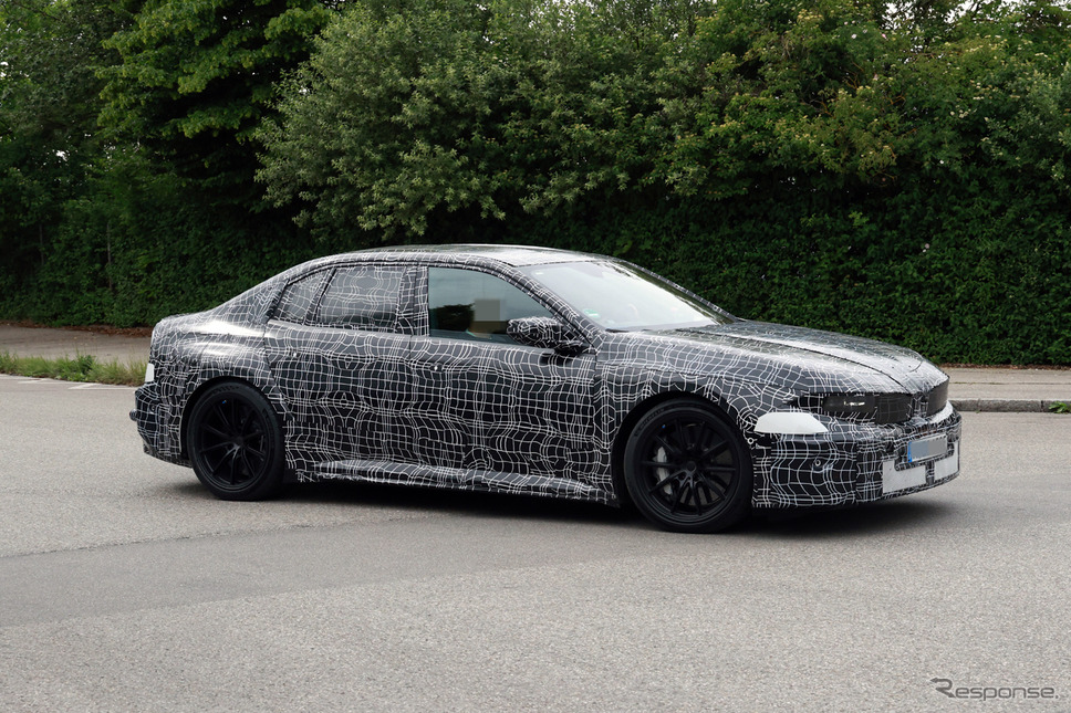 BMW M3 EV 市販型のプロトタイプ《APOLLO NEWS SERVICE》