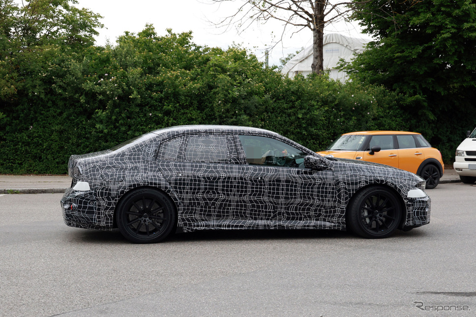 BMW M3 EV 市販型のプロトタイプ《APOLLO NEWS SERVICE》