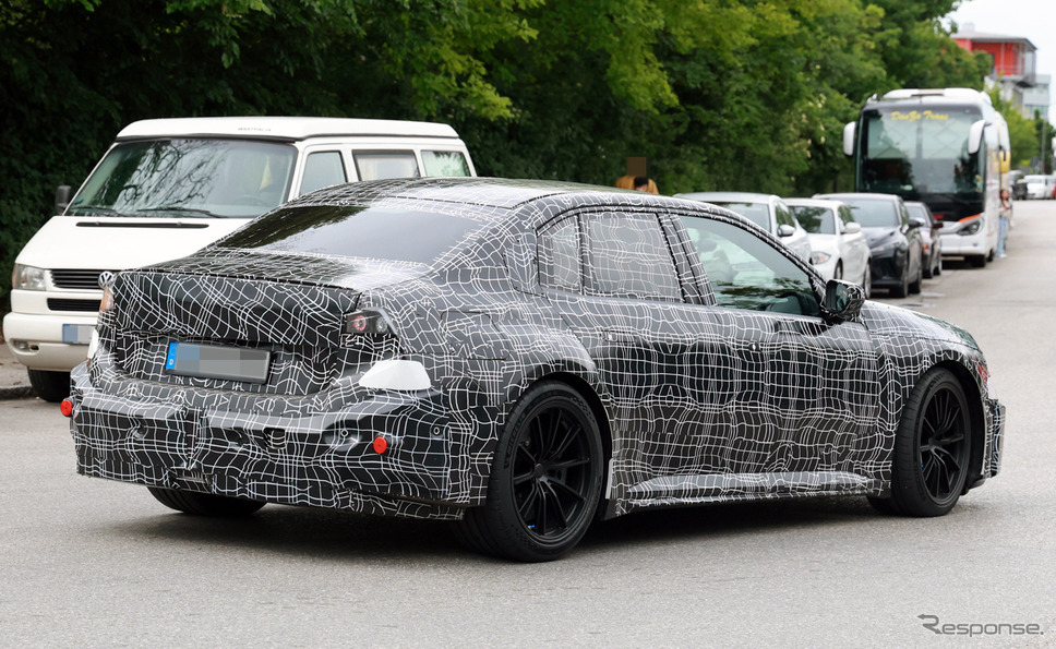 BMW M3 EV 市販型のプロトタイプ《APOLLO NEWS SERVICE》