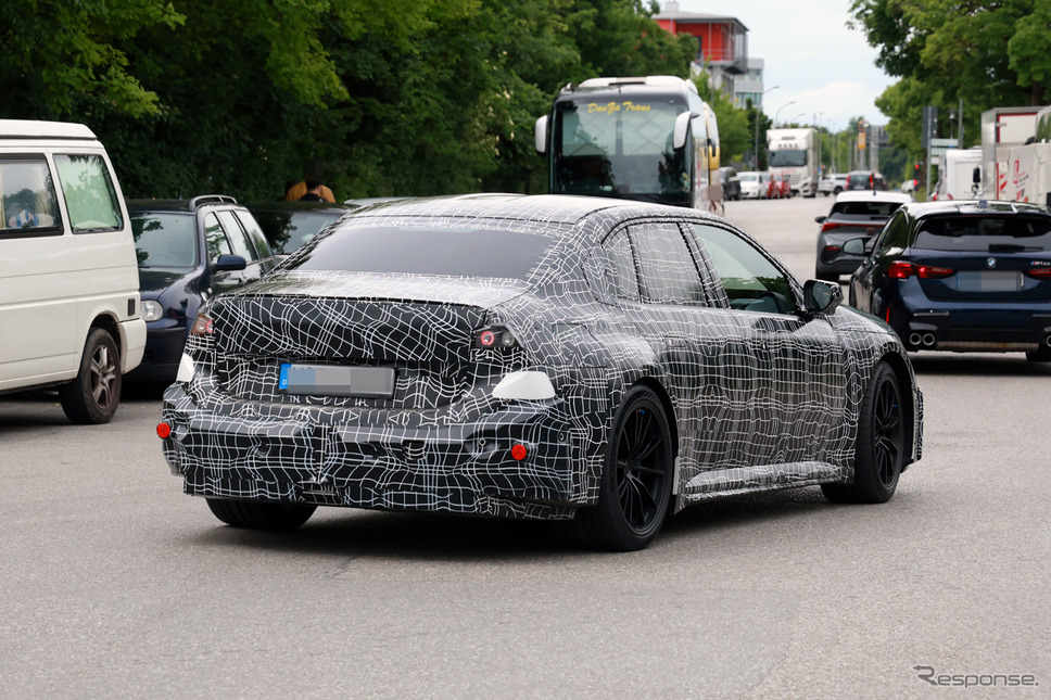 BMW M3 EV 市販型のプロトタイプ《APOLLO NEWS SERVICE》