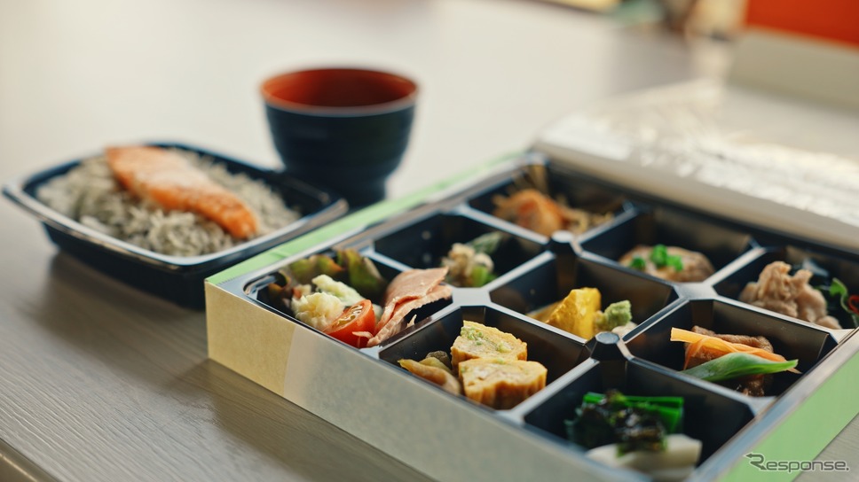 贅沢な朝食弁当《写真提供 カワサキモータースジャパン》