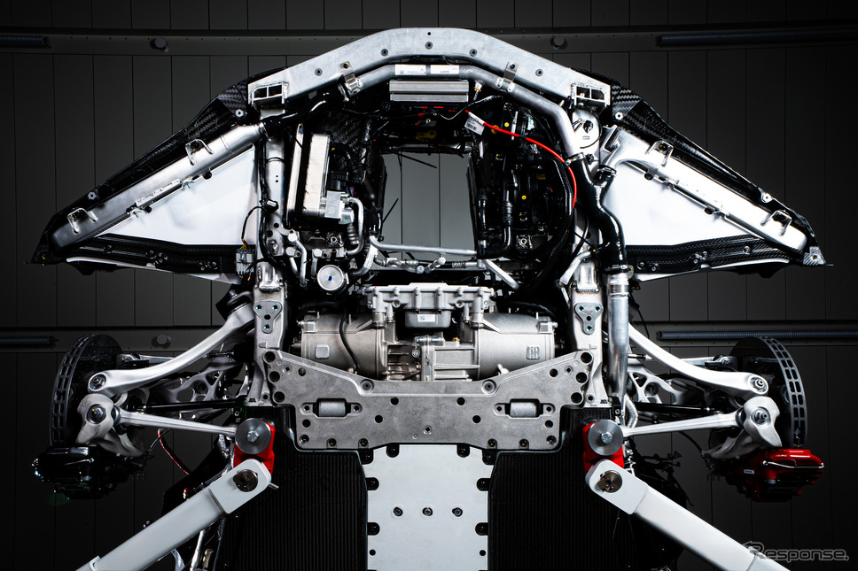 ブガッティ『トゥールビヨン』にリマック製800Vハイブリッド搭載《photo by Rimac》