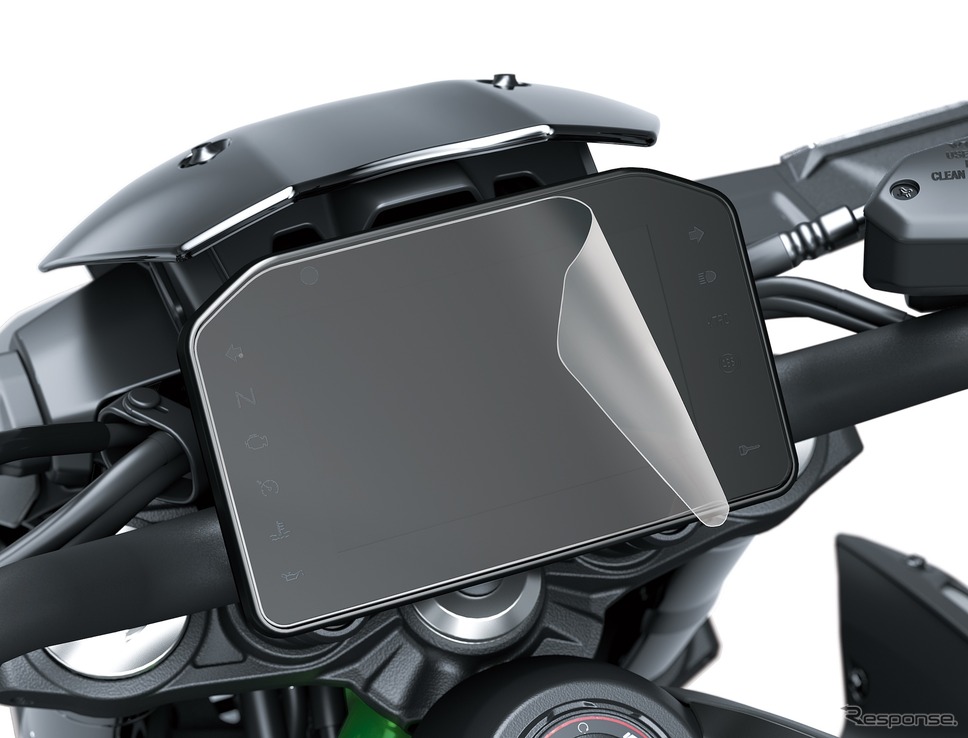 カワサキ Z900 純正アクセサリー《写真提供 カワサキモータースジャパン》