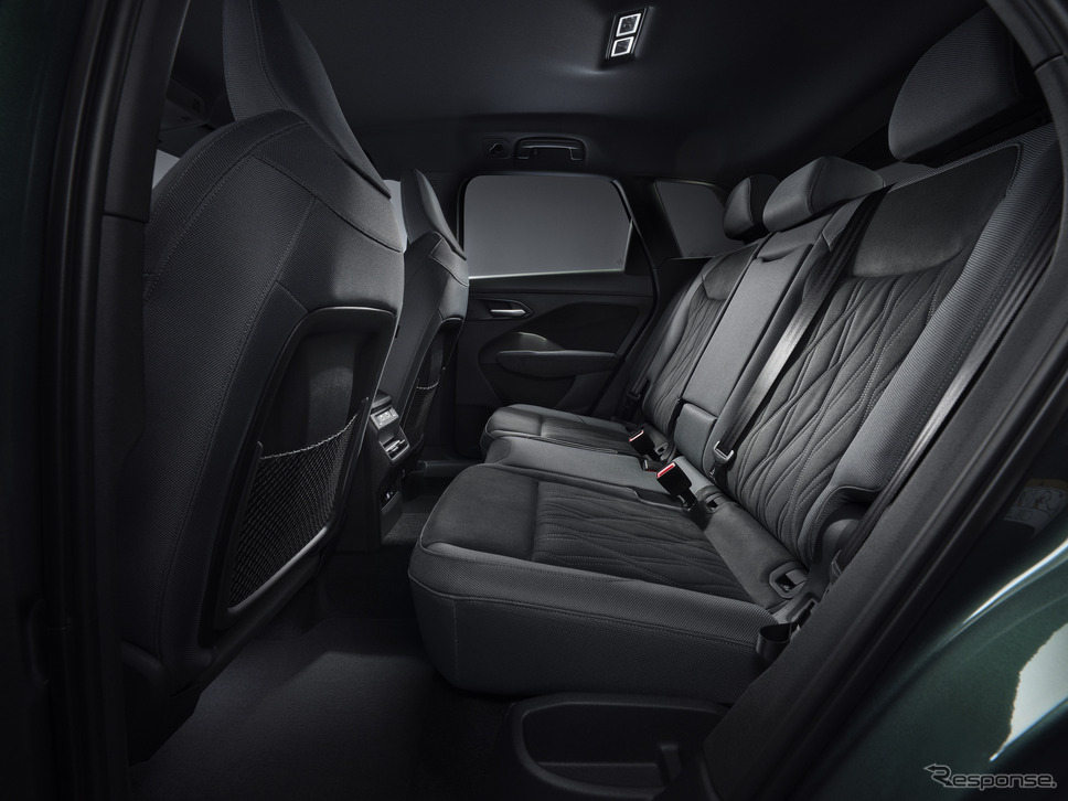 アウディ Q3 新型《photo by Audi》