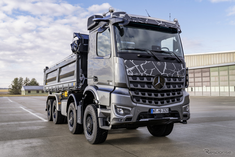 メルセデスベンツ『Arocs Extentティッパー』《photo by Mercedes-Benz》