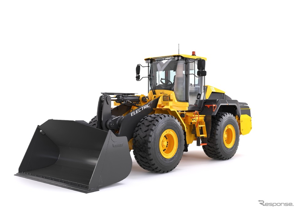ボルボの新型バッテリー駆動式ホイールローダー「L120 Electric」《写真提供 ボルボ・グループ・ジャパン》