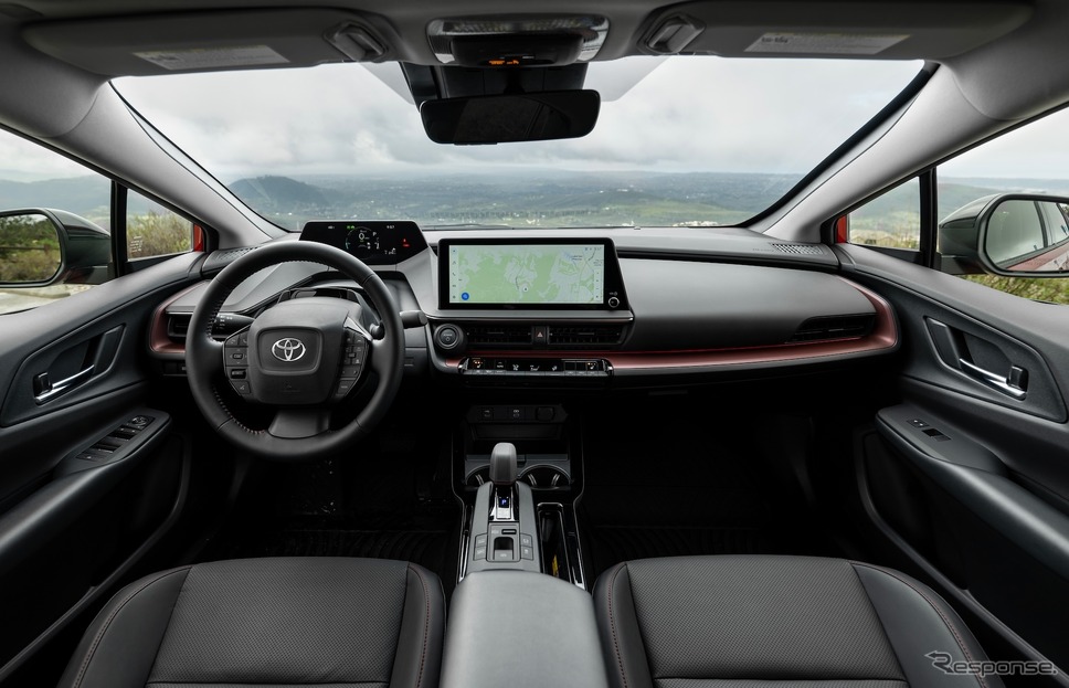 トヨタ『プリウスPHEV』の「XSE」グレード(米国仕様)《photo by Toyota》