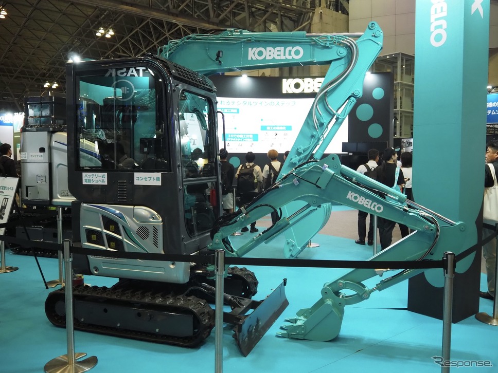 コベルコのバッテリー式電動ショベル!(CSPI-EXPO 2025)《写真撮影 高木啓》