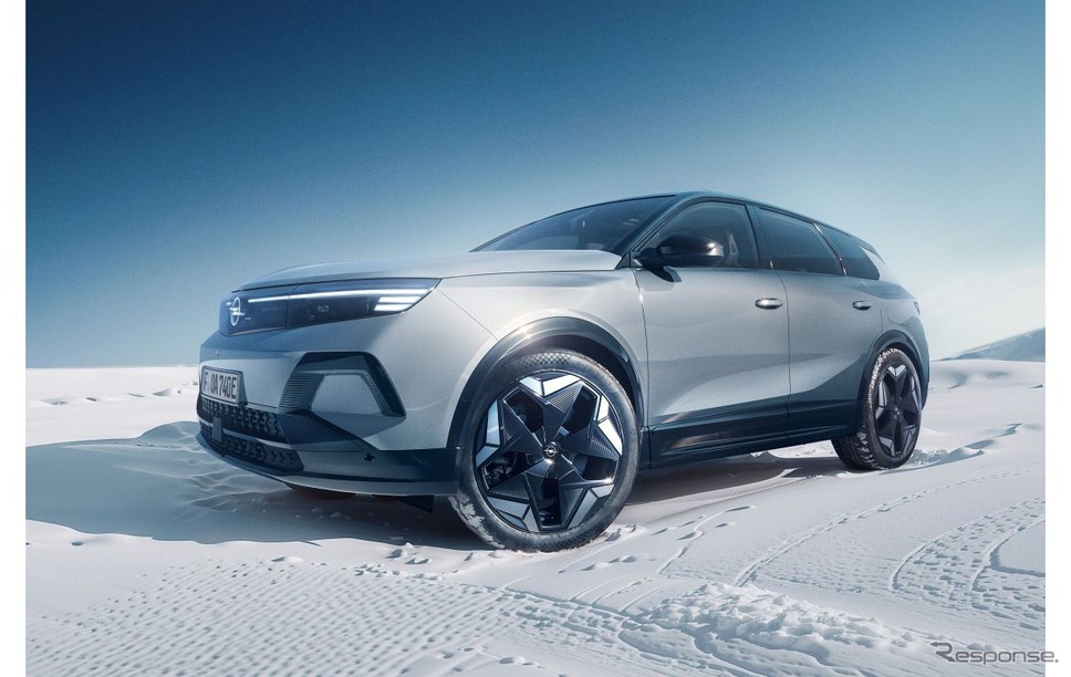 オペル『グランドランド ・エレクトリックAWD』《photo by Opel》