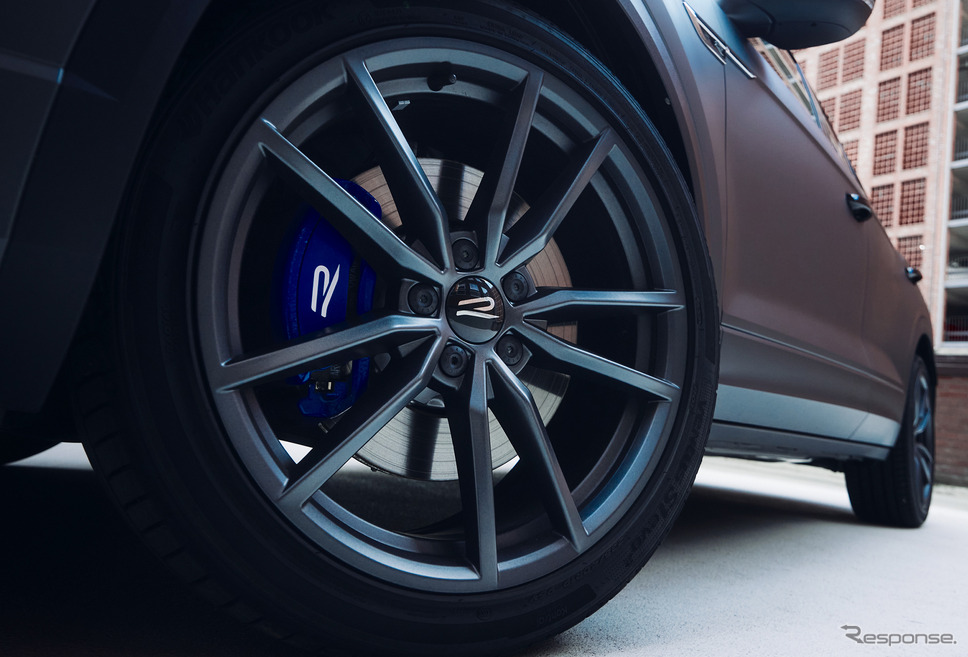VW Tロック R ブラックスタイル・パフォーマンス《写真提供 VWグループジャパン》